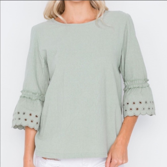 Embroidered Boho Sage Top - NWT - Small - Picture 2 of 3